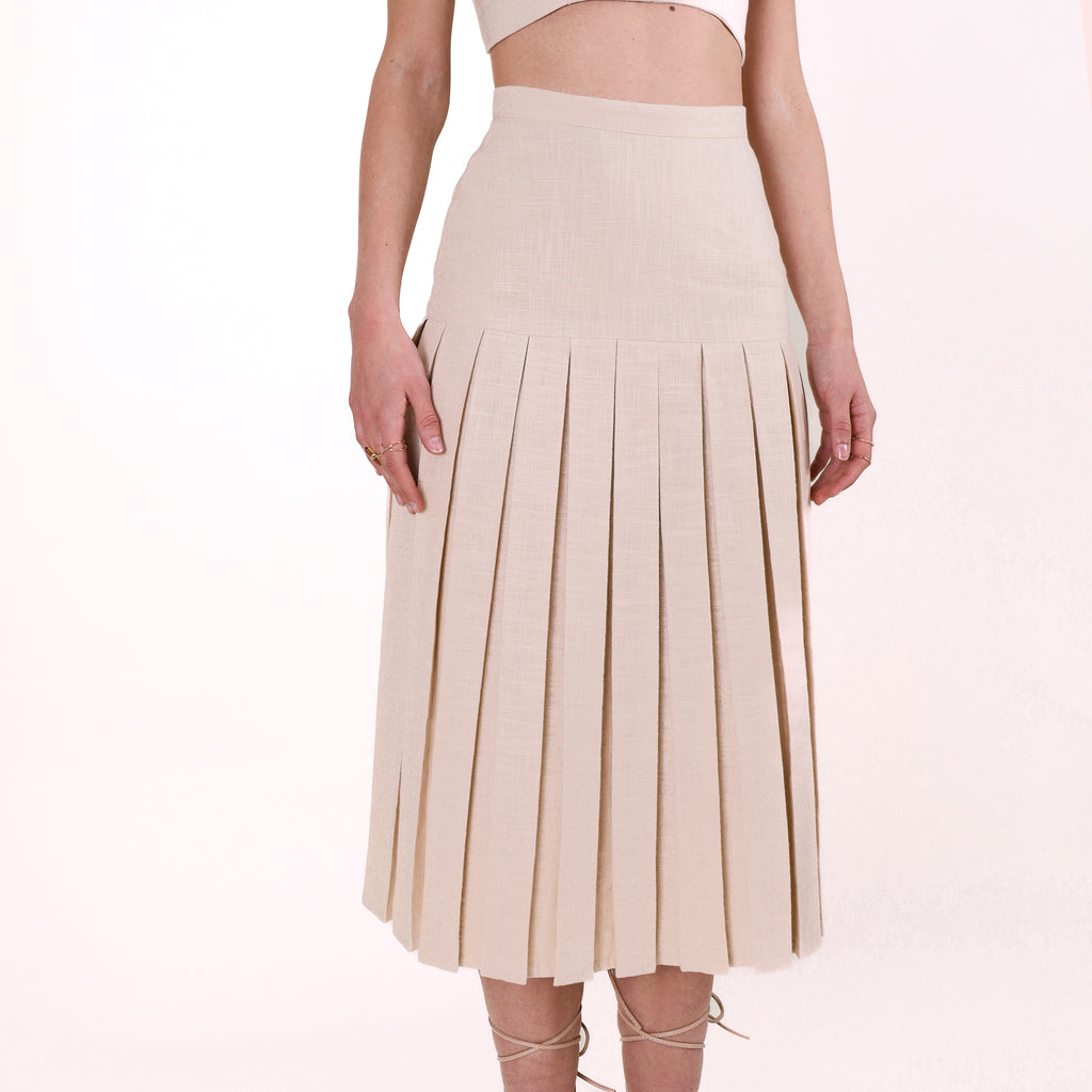 Pleated skirt