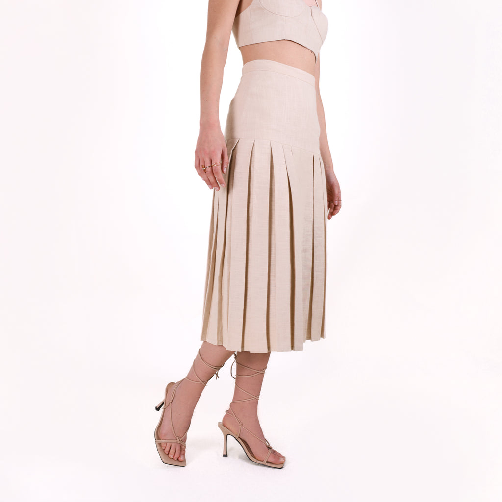Pleated skirt